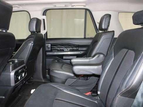 Used 2020 Ford Expedition Platinum RWD image 17