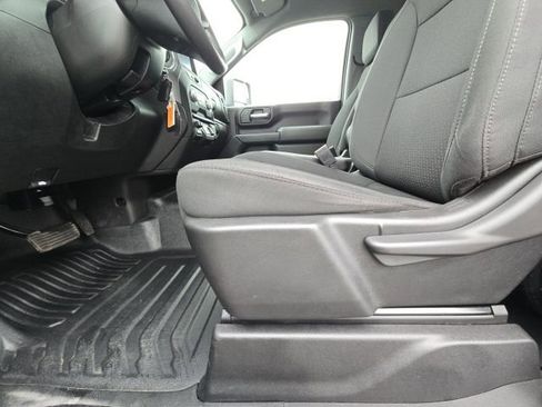 Used 2022 GMC Sierra 2500 Pro w/ Convenience Package image 18