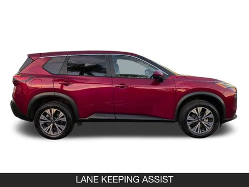 Used 2023 Nissan Rogue SV image 5
