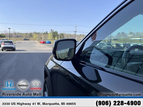 Used 2021 Jeep Grand Cherokee L Limited w/ MOPAR Finishing Package AWD/4WD image 5