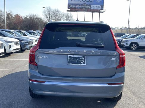 Certified 2023 Volvo XC90 T8 Plus image 6