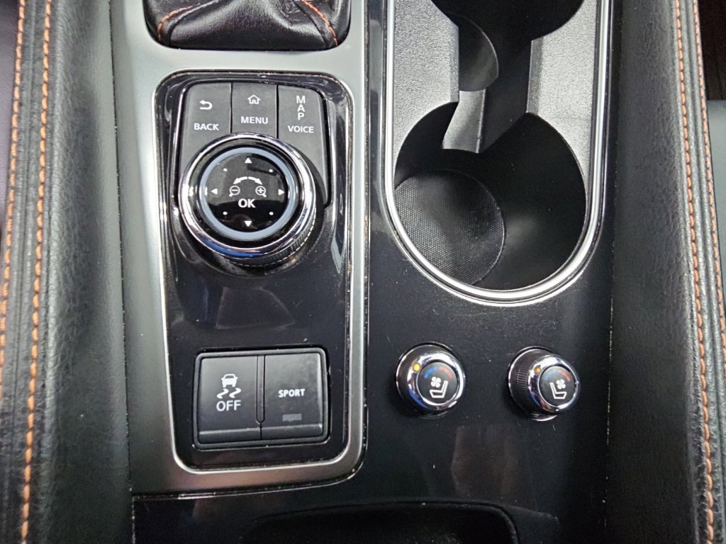 Used 2023 Nissan Maxima SR w/ Sport Mat Group FWD image 20