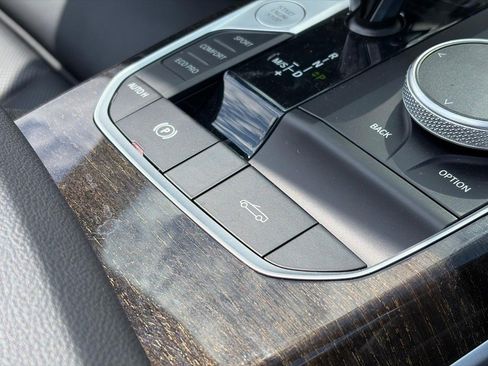 Used 2023 BMW 430i Convertible w/ M Sport Package RWD image 19