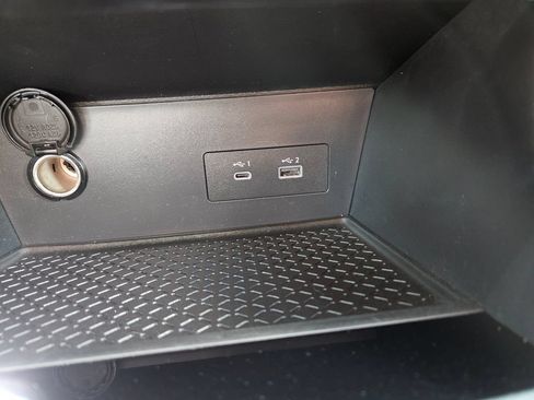 Used 2025 Nissan Pathfinder SV AWD/4WD image 35