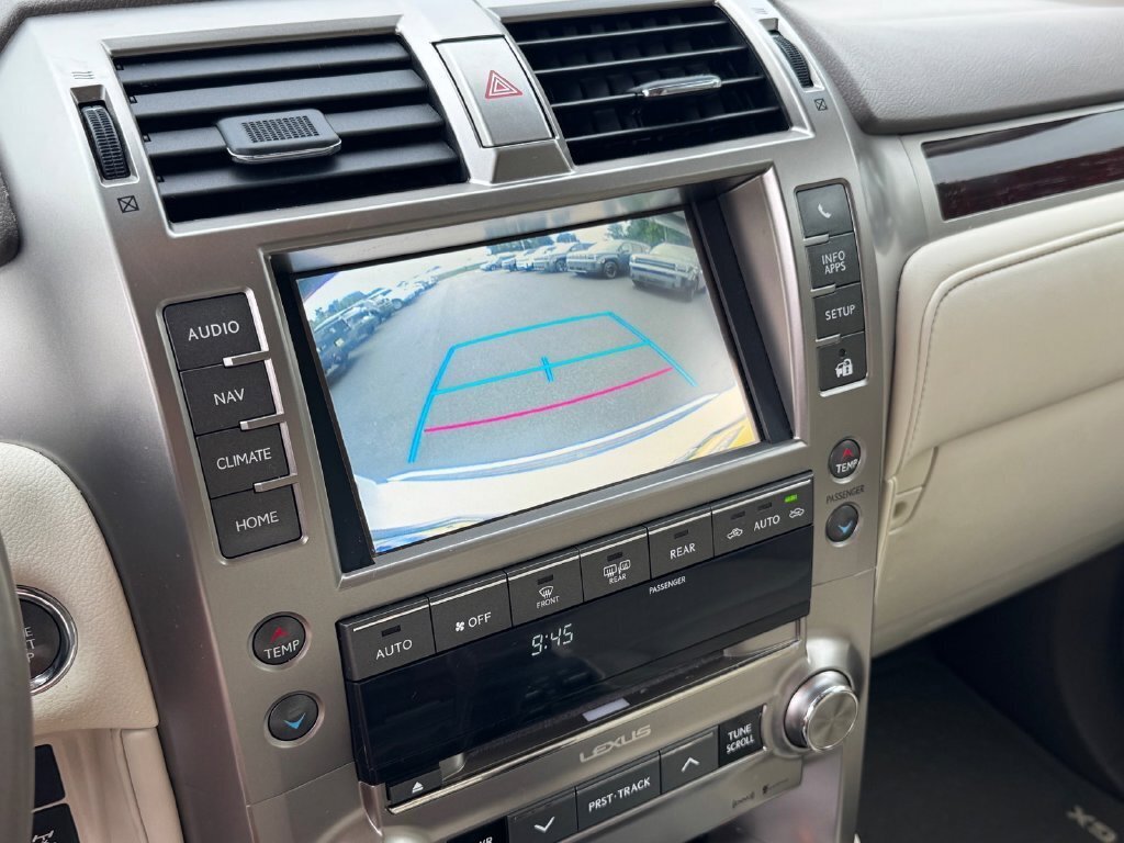 Used 2019 Lexus GX 460 Premium w/ Premium Package AWD/4WD image 27