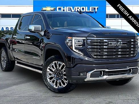 Used 2025 GMC Sierra 1500 Denali Ultimate AWD/4WD image 1