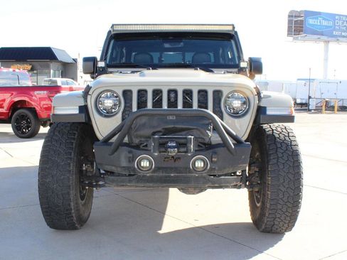 Used 2020 Jeep Gladiator Rubicon image 32