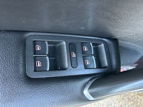 Used 2022 Volkswagen Passat 2.0T SE image 17