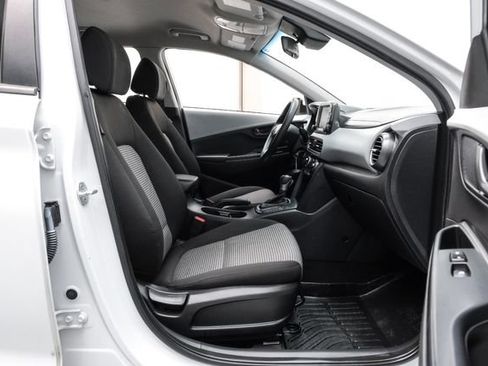 Used 2021 Hyundai Kona SE FWD image 38
