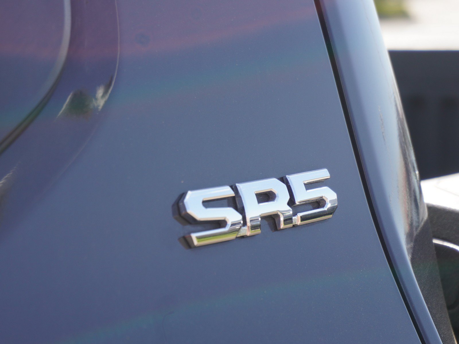 Used 2025 Toyota Tacoma SR5 AWD/4WD image 9