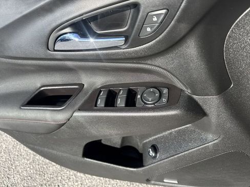 Used 2022 Chevrolet Equinox RS w/ RS Leather Package image 28