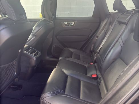 New 2026 Volvo XC60 B5 Ultra w/ Climate Package image 24