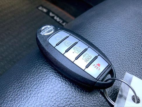Used 2020 Nissan Altima 2.5 SR FWD image 15
