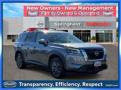 Used 2024 Nissan Pathfinder SV