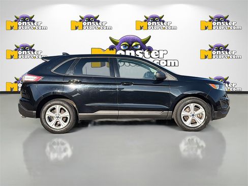 Used 2017 Ford Edge SE w/ Cargo Accessory Package image 4