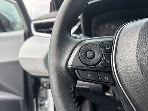 Used 2024 Toyota Corolla SE image 19