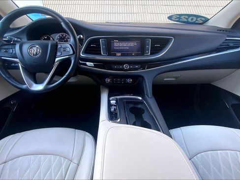 Used 2023 Buick Enclave Avenir image 15