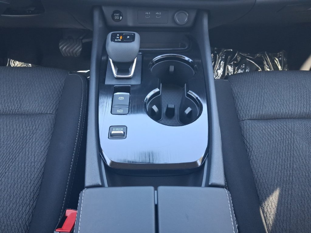 New 2026 Nissan Rogue SV FWD image 12