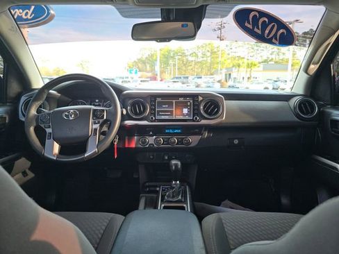 Used 2022 Toyota Tacoma SR5 image 12