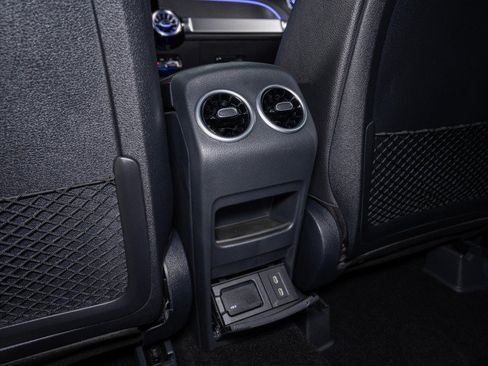 New 2026 Mercedes-Benz GLB 250 4MATIC image 24