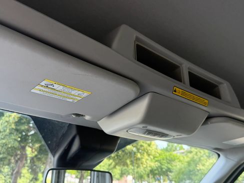 Used 2018 Ford Transit 250 148 Medium Roof RWD image 23