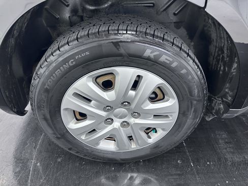Used 2019 Dodge Journey SE FWD image 22