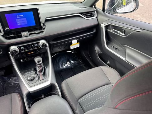 Certified 2025 Toyota RAV4 SE image 27