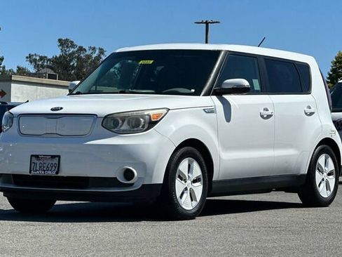 Used 2015 Kia Soul EV image 8