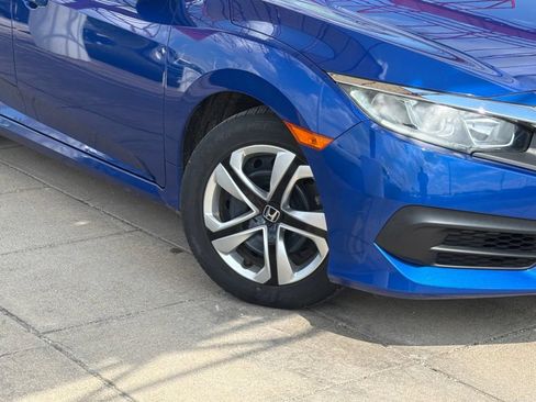 Used 2018 Honda Civic LX image 10