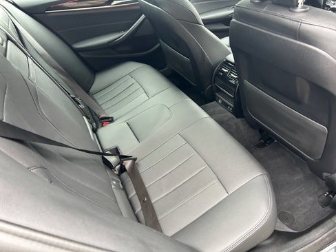 Used 2022 BMW 530i xDrive w/ Convenience Package image 14