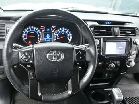 Used 2019 Toyota 4Runner TRD Off-Road Premium AWD/4WD image 11