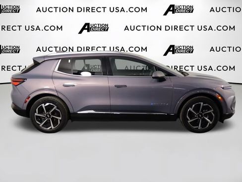 Used 2024 Chevrolet Equinox EV LT FWD image 46
