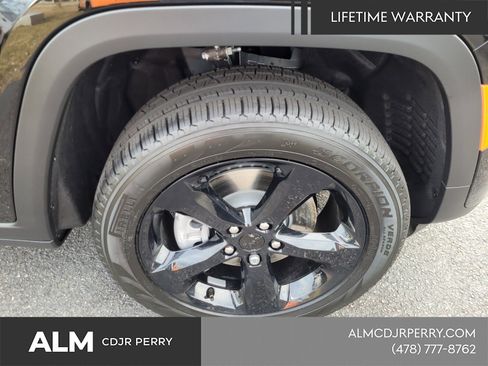 New 2025 Jeep Grand Cherokee L Limited w/ Luxury Tech Group II AWD/4WD image 15