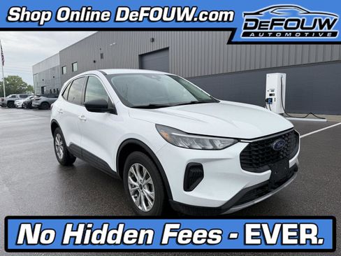 Used 2024 Ford Escape Active AWD/4WD image 1