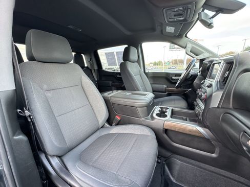 Used 2019 Chevrolet Silverado 1500 RST image 26