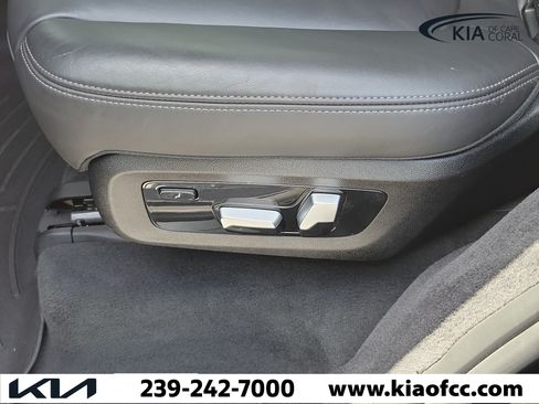 Used 2023 BMW X7 xDrive40i AWD/4WD image 15