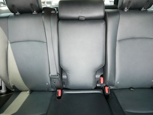 Used 2022 Toyota 4Runner Limited AWD/4WD image 13
