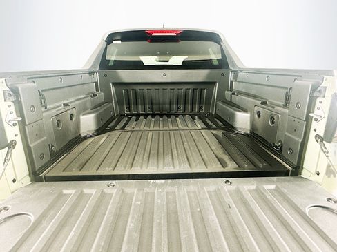 Used 2025 Hyundai Santa Cruz SEL FWD image 27