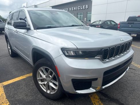 Used 2021 Jeep Grand Cherokee L Laredo w/ Luxury Tech Group I AWD/4WD image 4