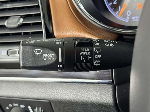 Used 2020 Jeep Grand Cherokee Overland AWD/4WD image 21