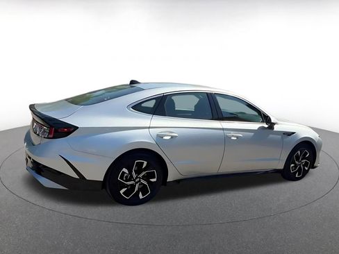 Used 2025 Hyundai Sonata SEL FWD image 9