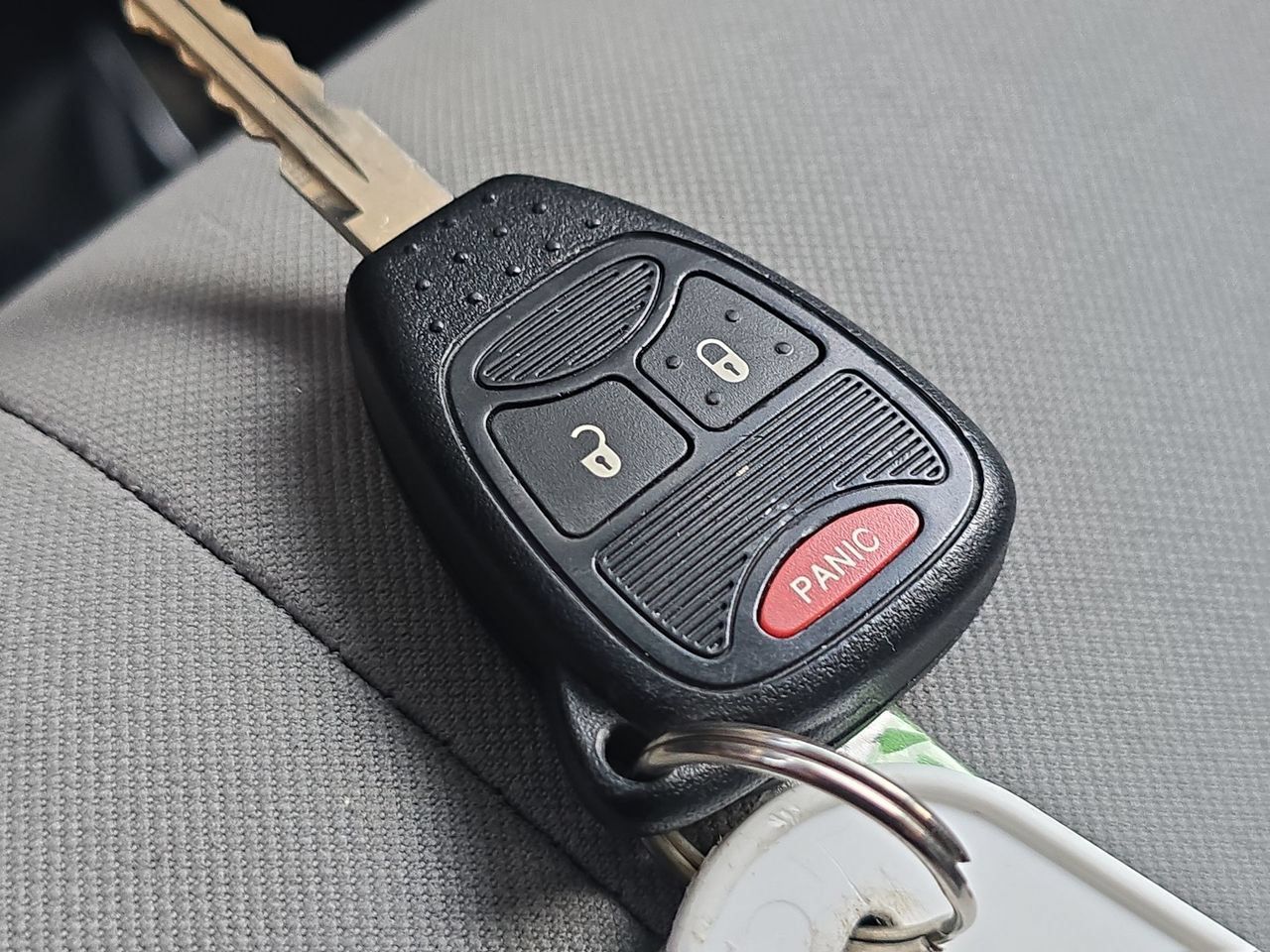 Used 2010 Jeep Wrangler Unlimited Sahara AWD/4WD image 32