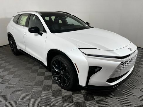 New 2026 Toyota Crown Signia AWD/4WD image 3