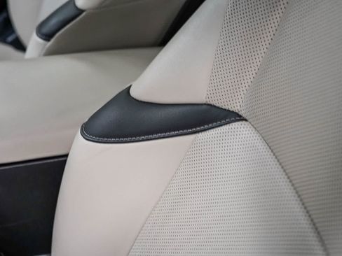 Used 2024 Lexus ES 300h w/ Premium Package FWD image 20