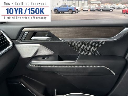 Used 2024 GMC Acadia Denali w/ Super Cruise Package image 27