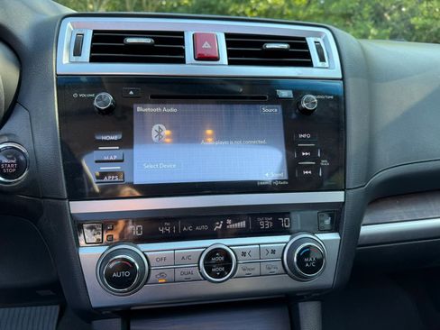 Used 2017 Subaru Outback 2.5i Limited AWD/4WD image 30