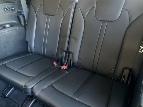 Used 2022 Kia Sorento S AWD/4WD image 16