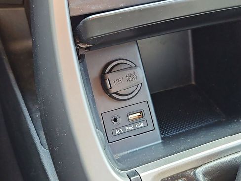 Used 2014 Hyundai Elantra Limited image 25