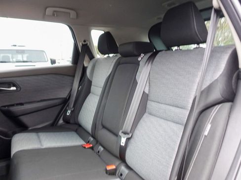 Used 2023 Nissan Rogue SV image 23