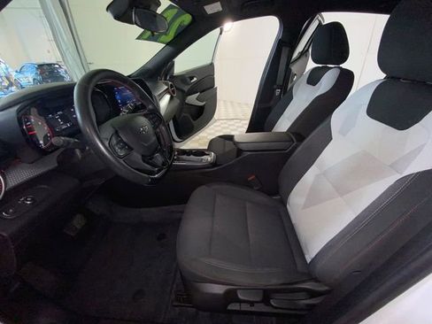 Used 2024 Chevrolet Trax RS w/ Driver Confidence Package FWD image 24